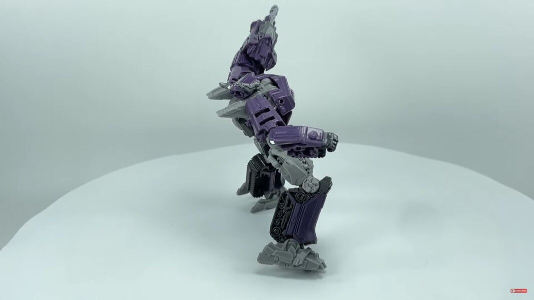 Transformers Studio Series Core Class Shockwave More In Hand Image  (12 of 26)